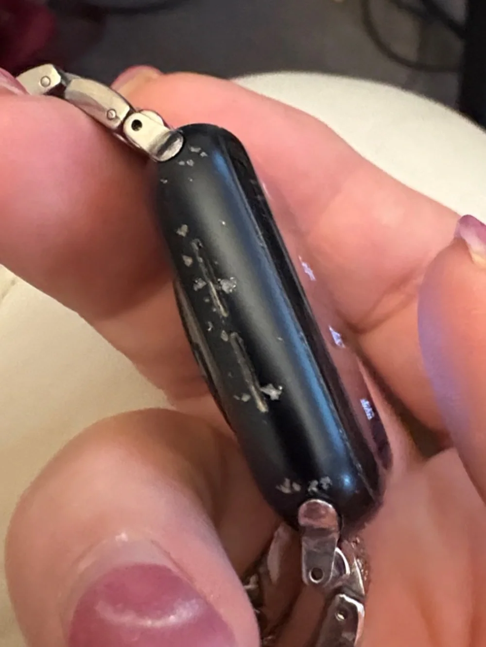 Apple Watch SE (2nd Gen). 40mm. With bands and bezel covers